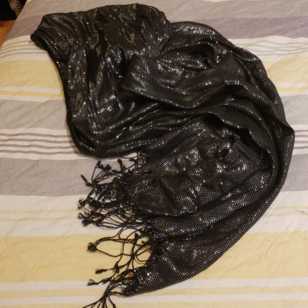 Sparkly scarf